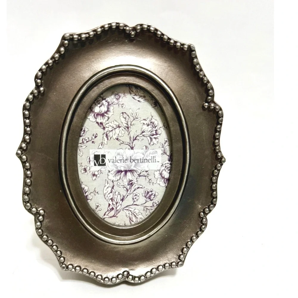 Valerie Bertinelli Pewter Beaded Scalloped Oval Tabletop Picture Frame 3x2 Photo